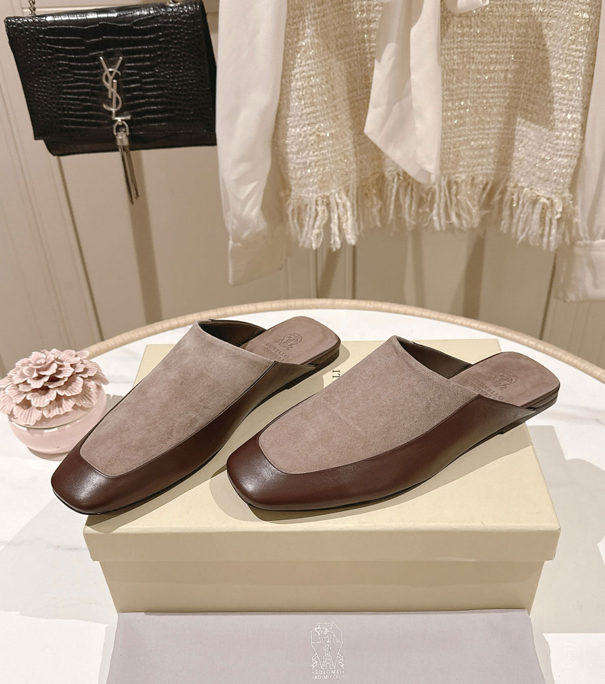 Calfskin slippers