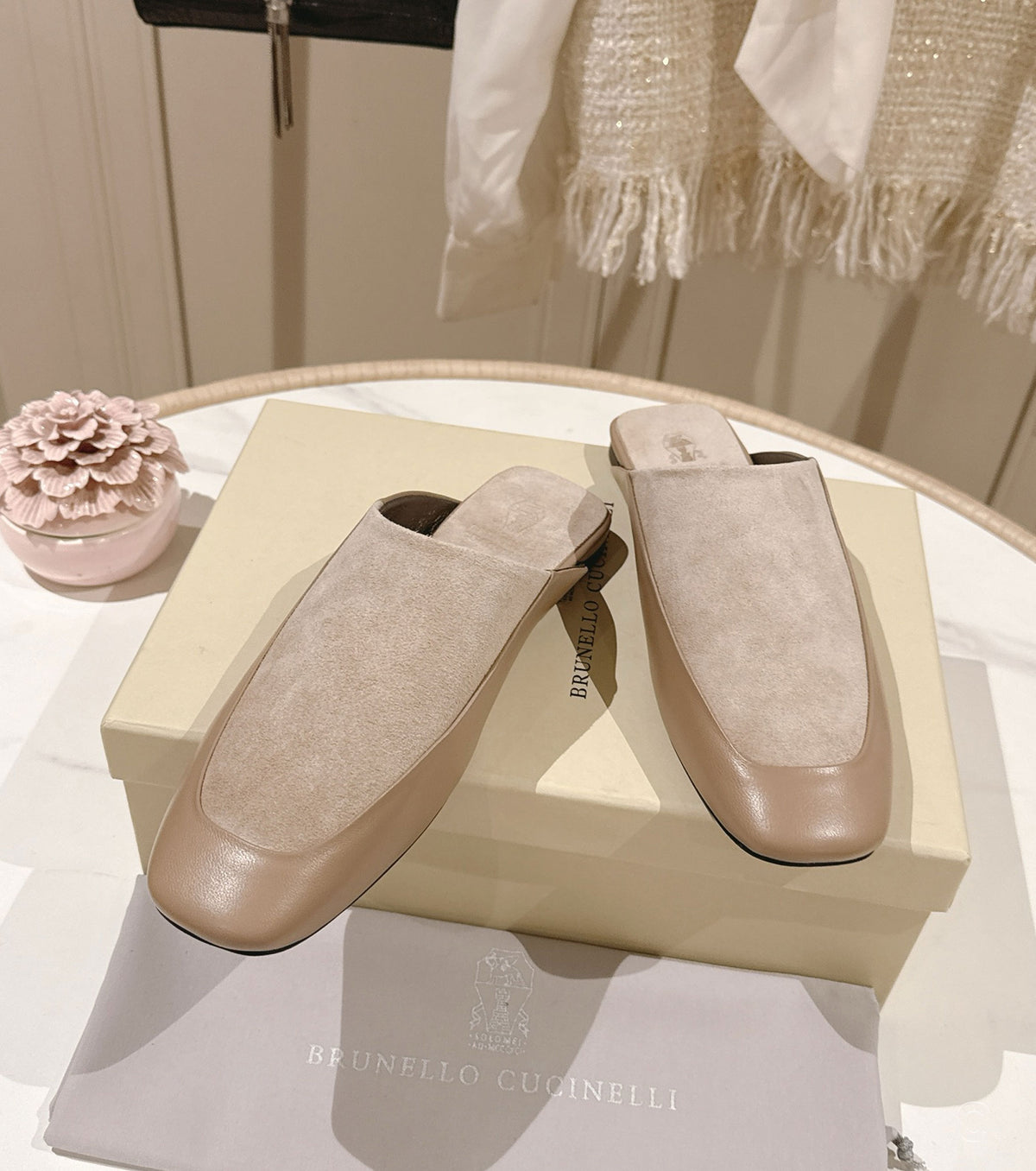 Calfskin slippers