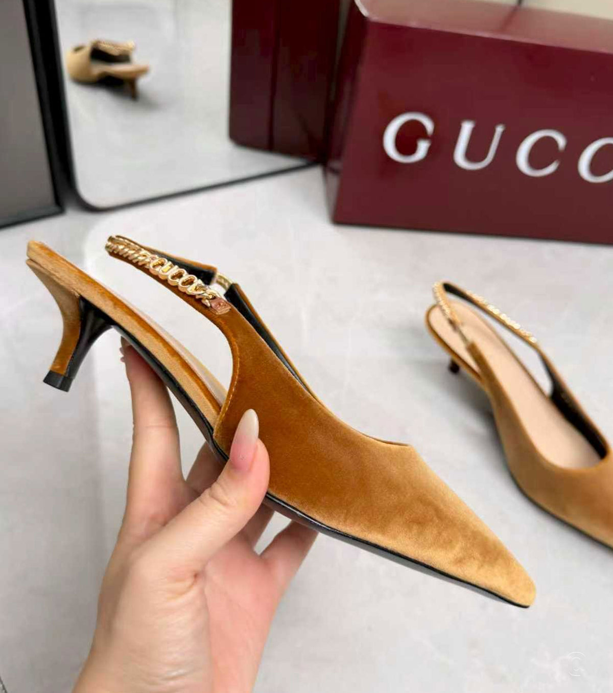 105mm Signoria chain strap pumps