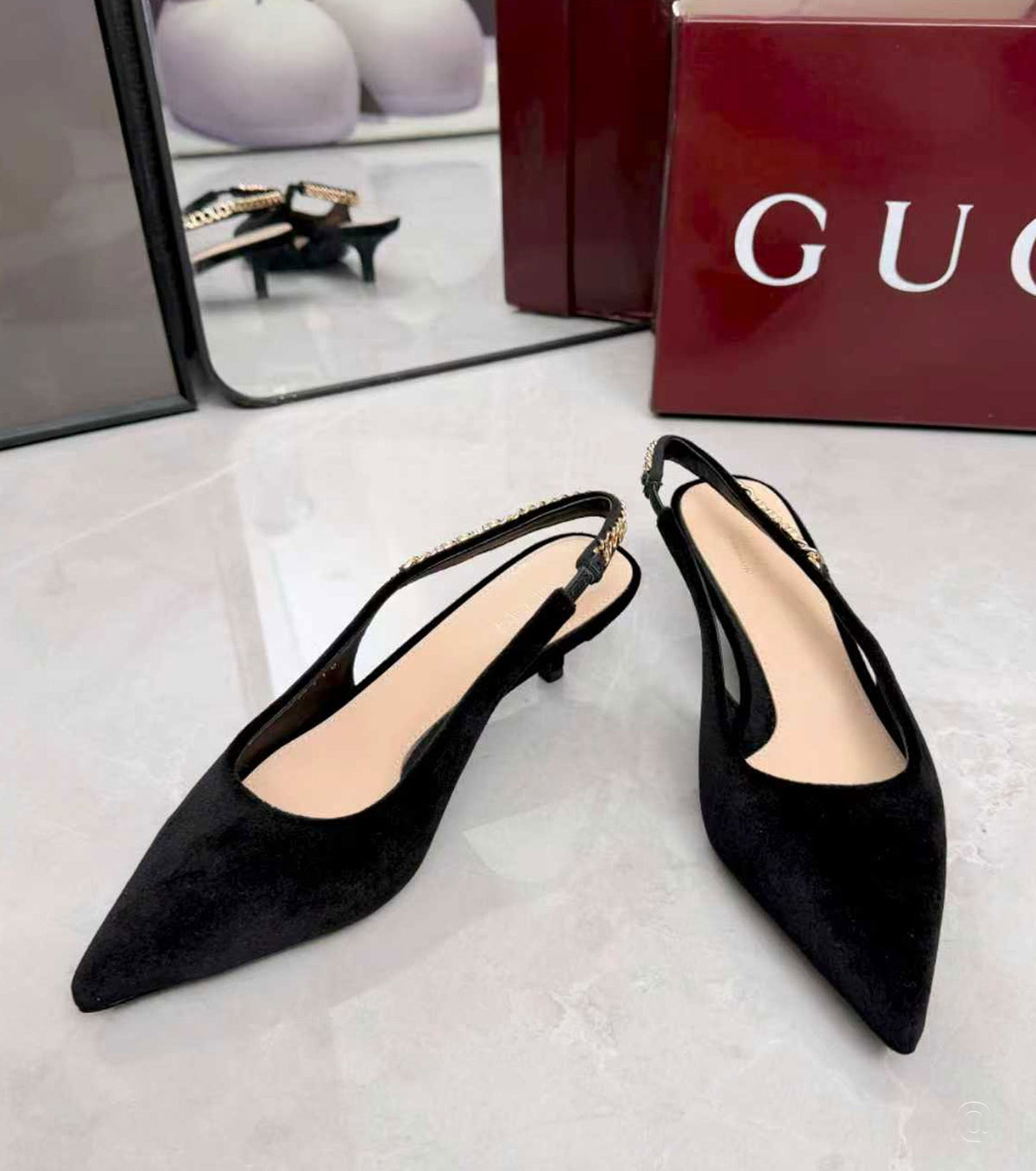 105mm Signoria chain strap pumps