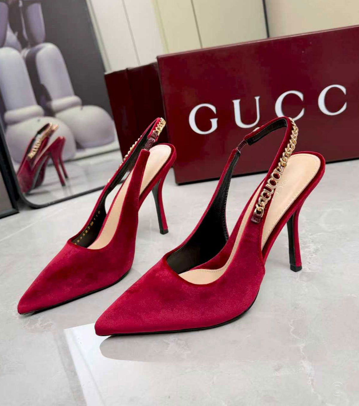 105mm Signoria chain strap pumps