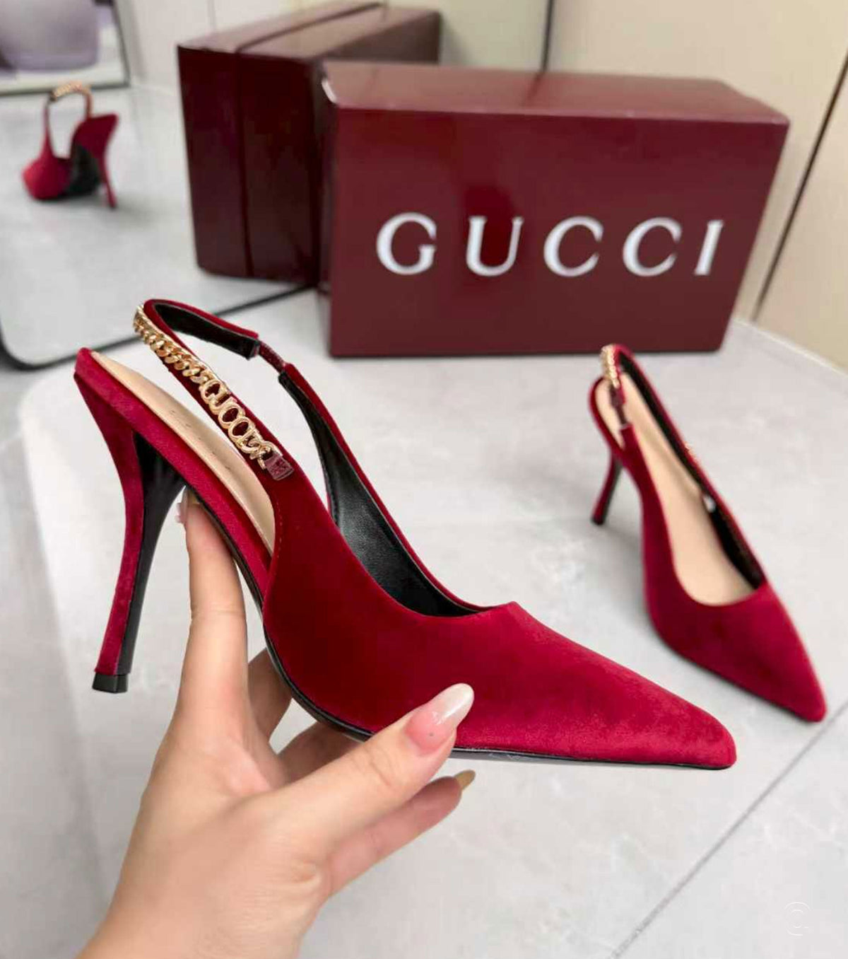 105mm Signoria chain strap pumps