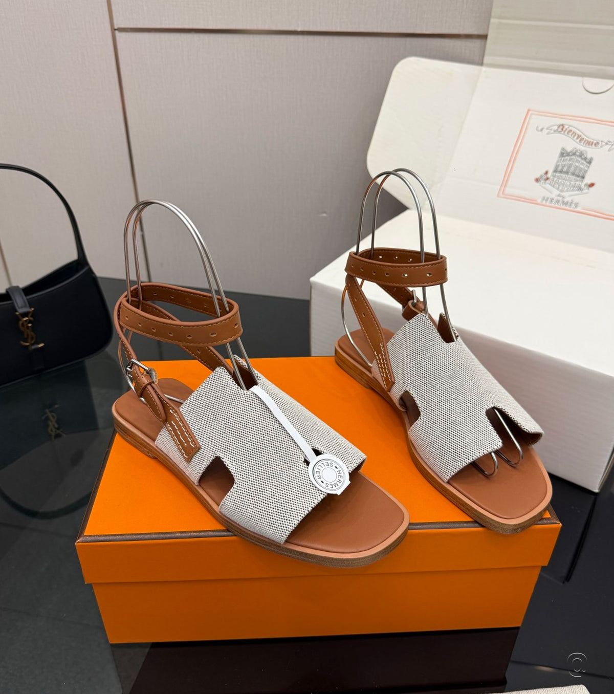 Maya sandal