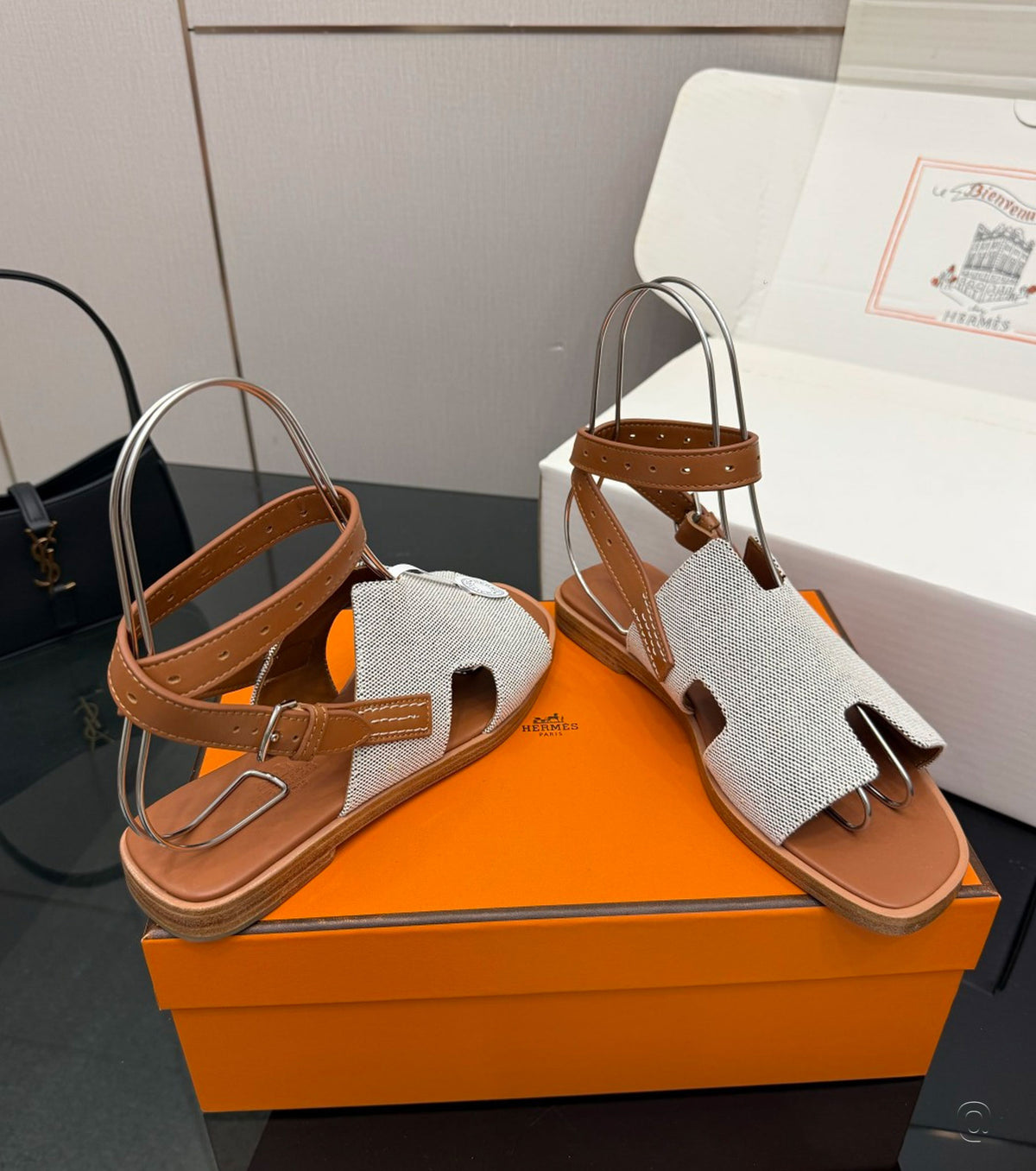 Maya sandal