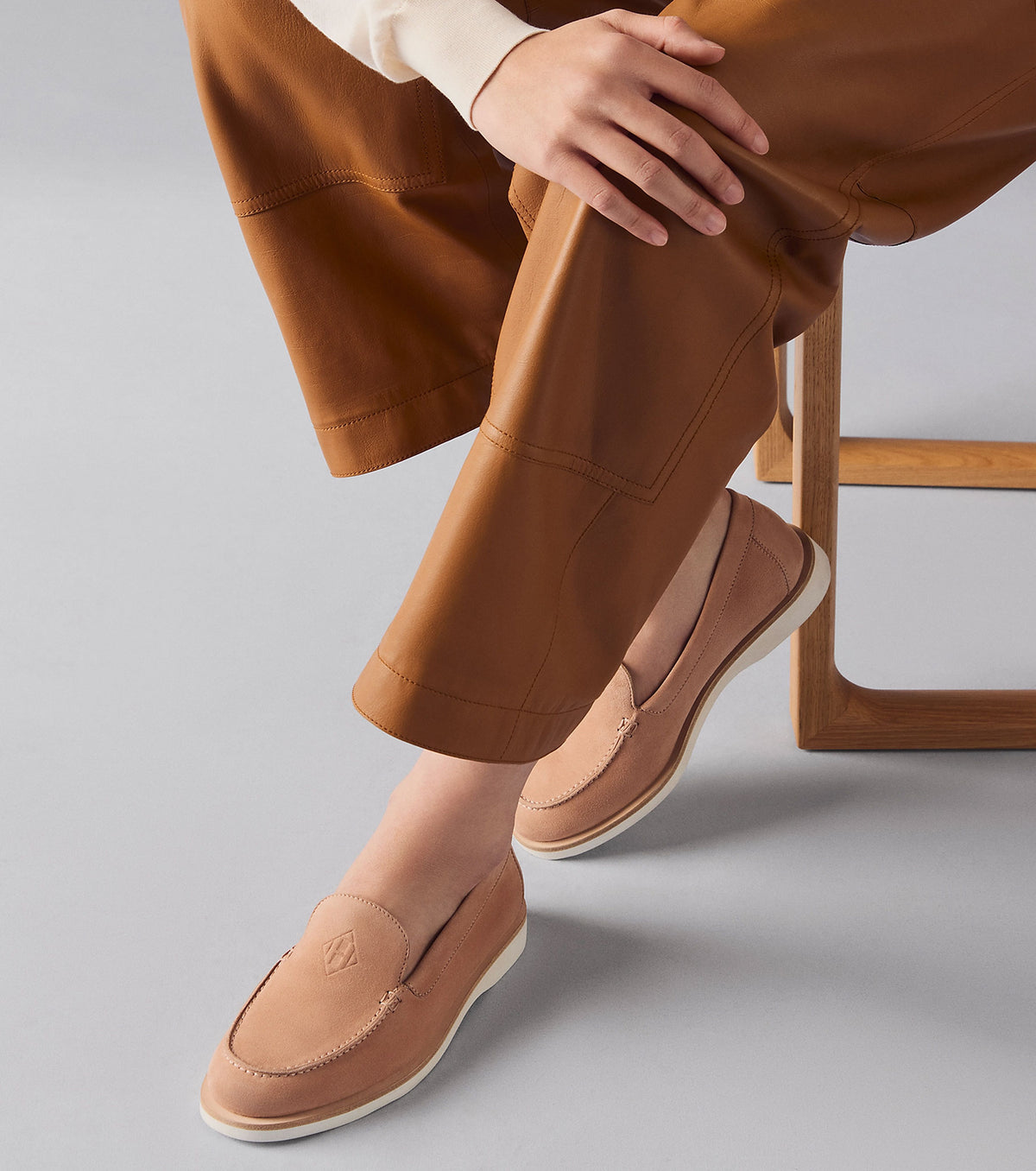 Low loafer