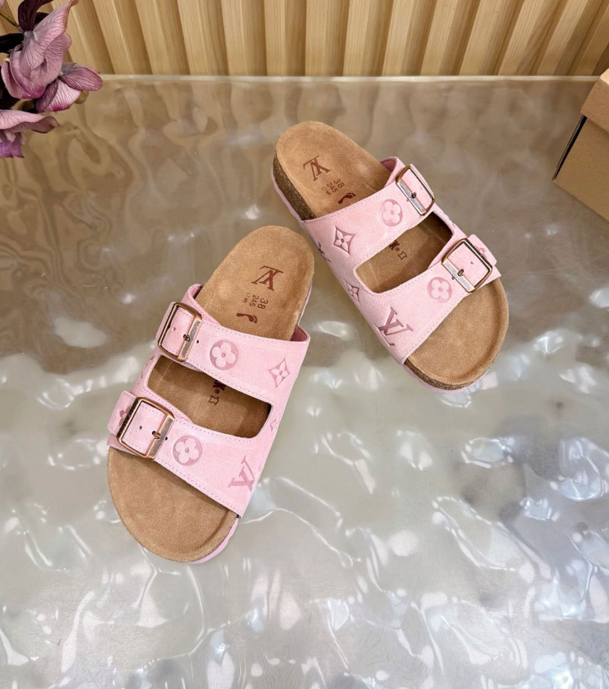 Buckle-strap sandals