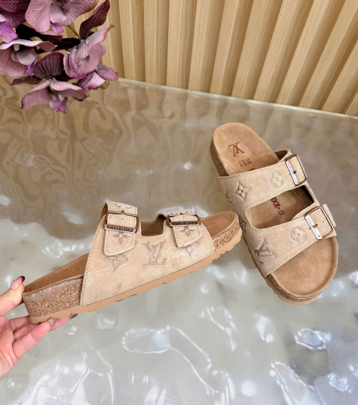 Buckle-strap sandals