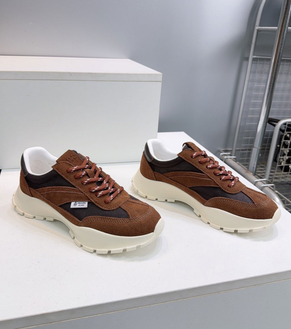 Leather sneakers