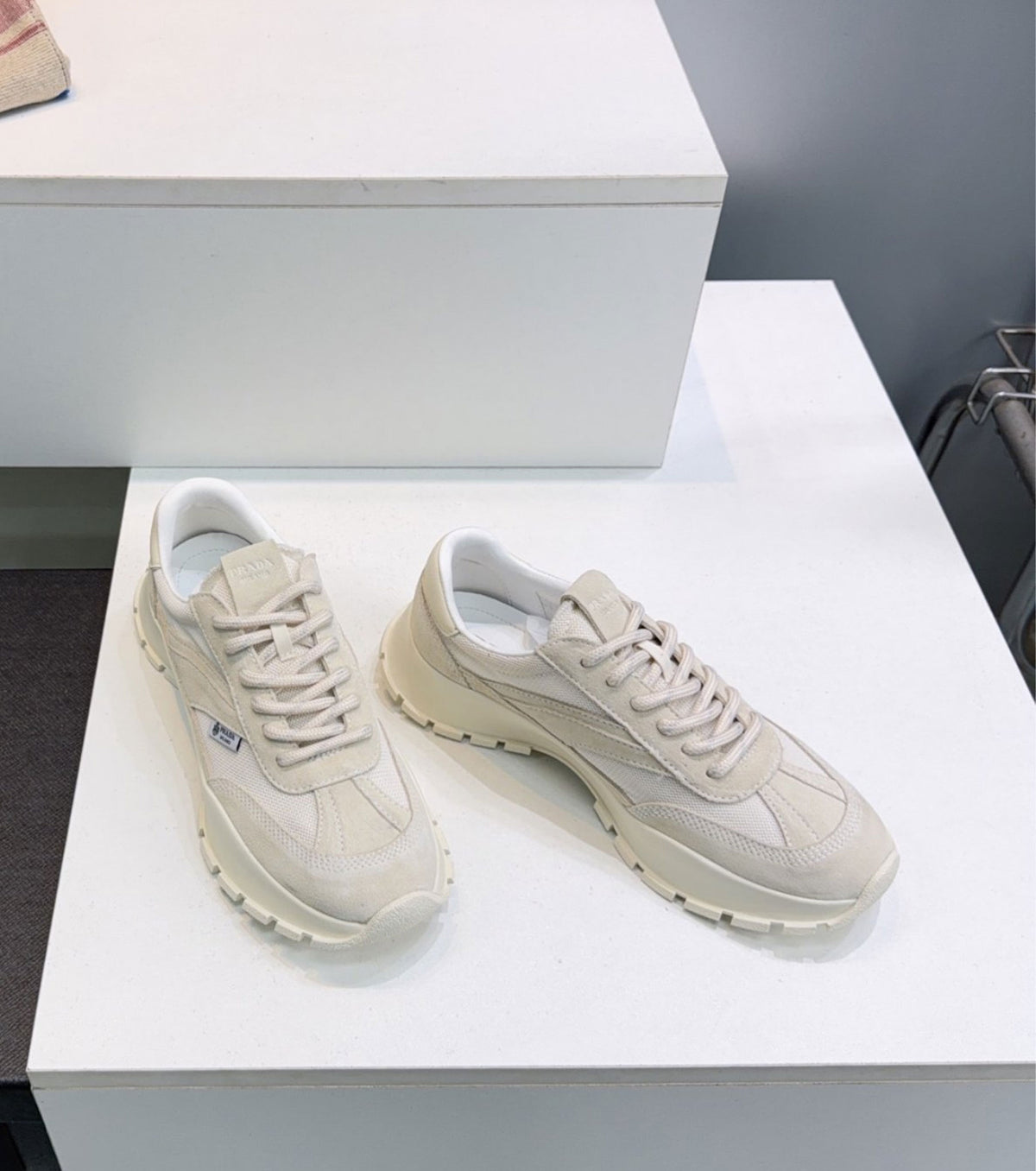 Leather sneakers