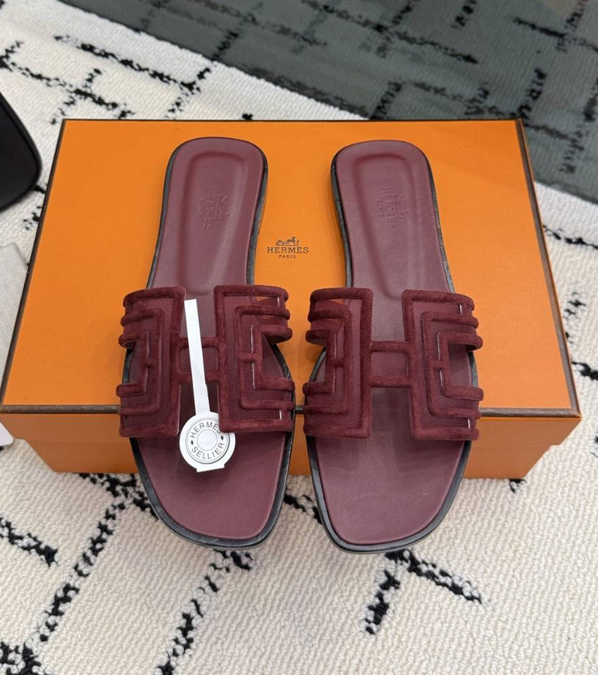 Oran sandal