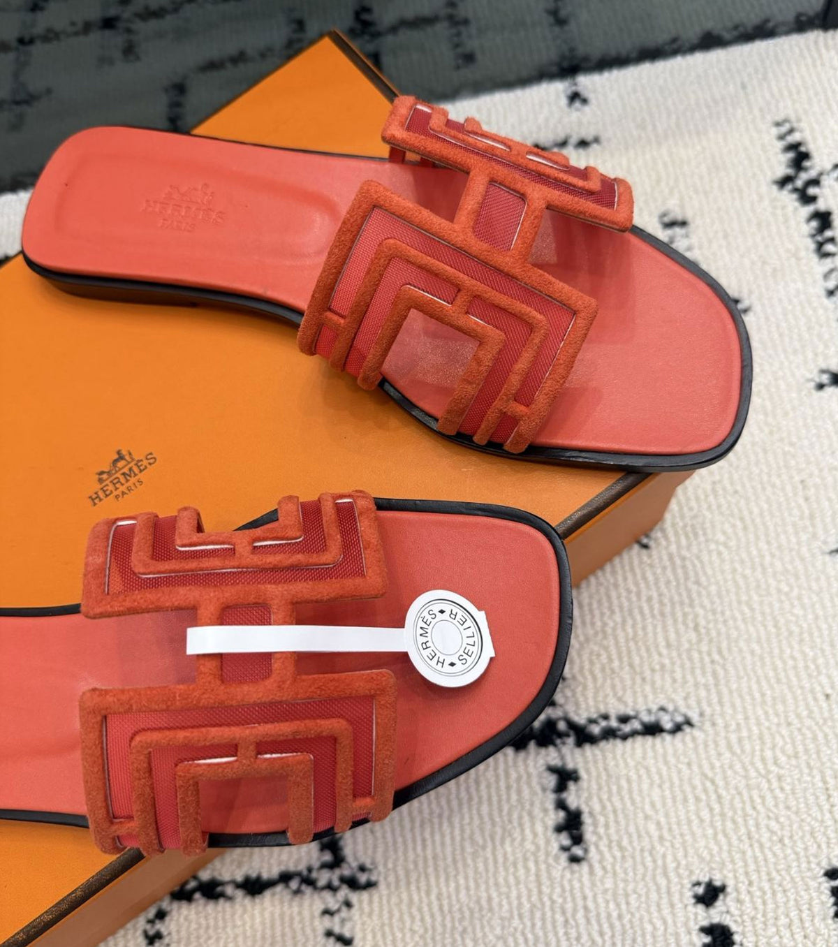 Oran sandal
