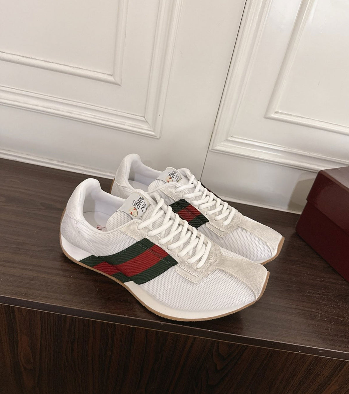 Tempo Sneakers