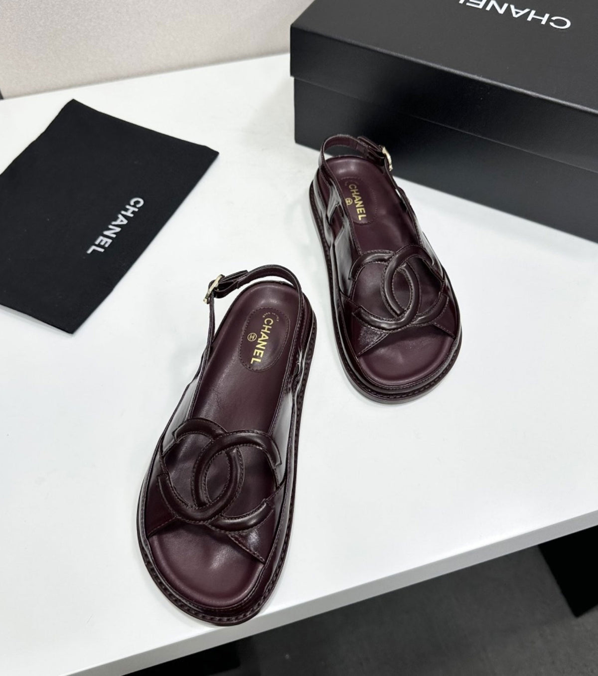 Сандали от телешка кожа