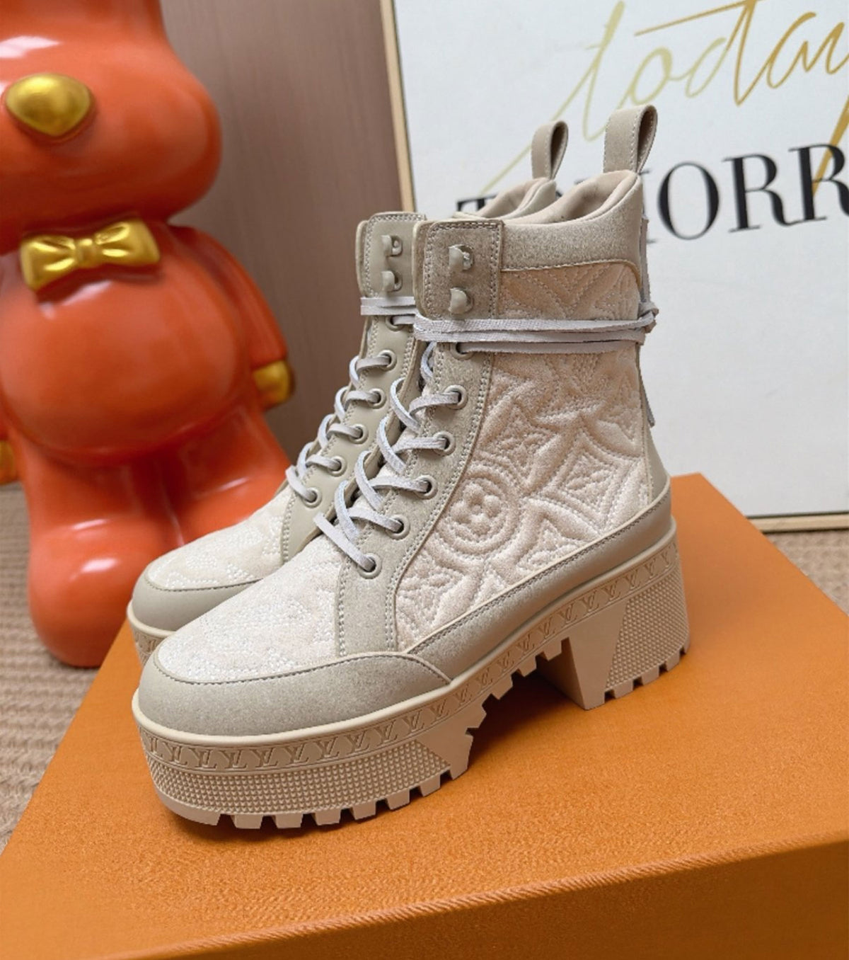 Laureate Platform Desert Boot