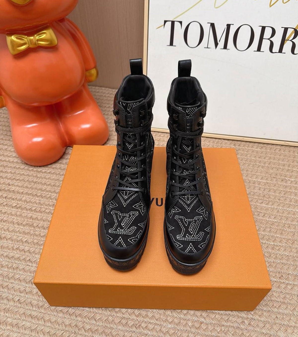 Laureate Platform Desert Boot