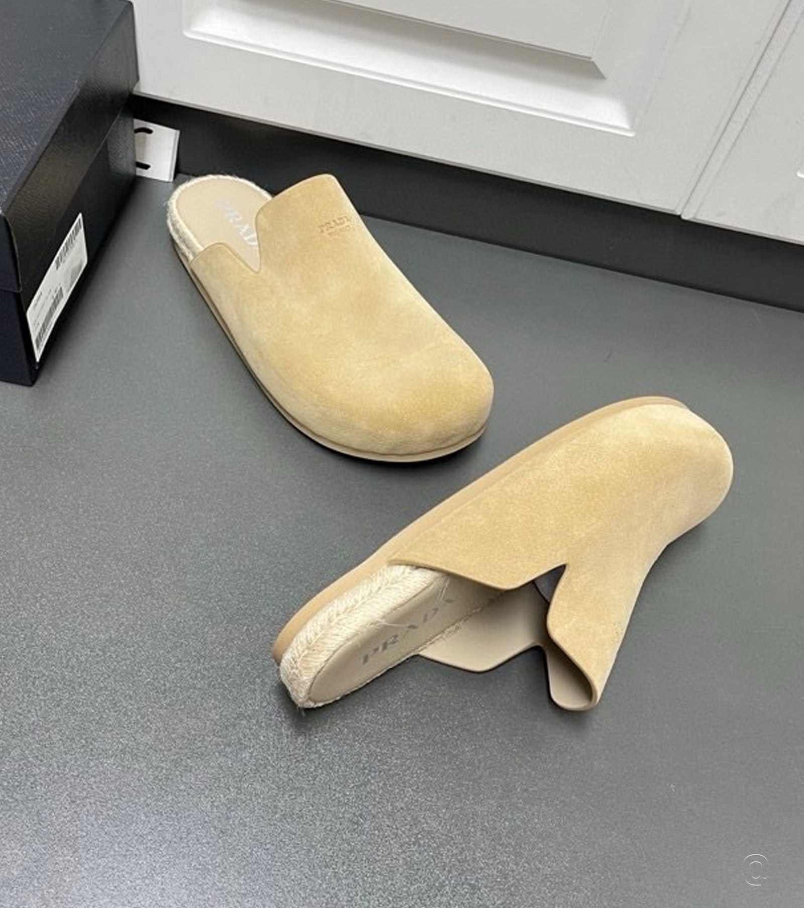 Suede mules