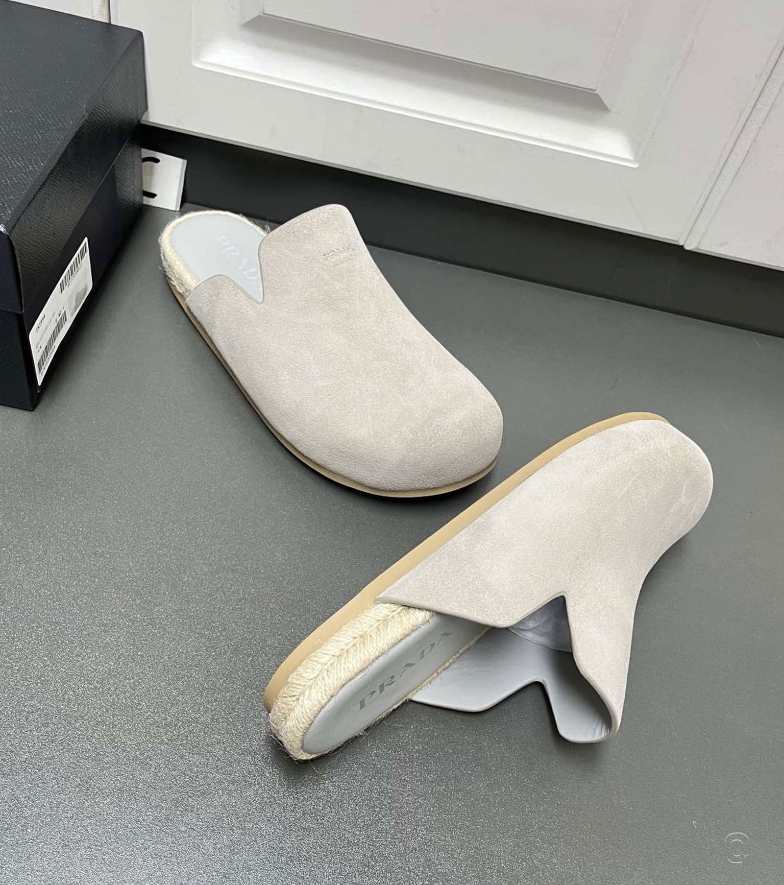 Suede mules