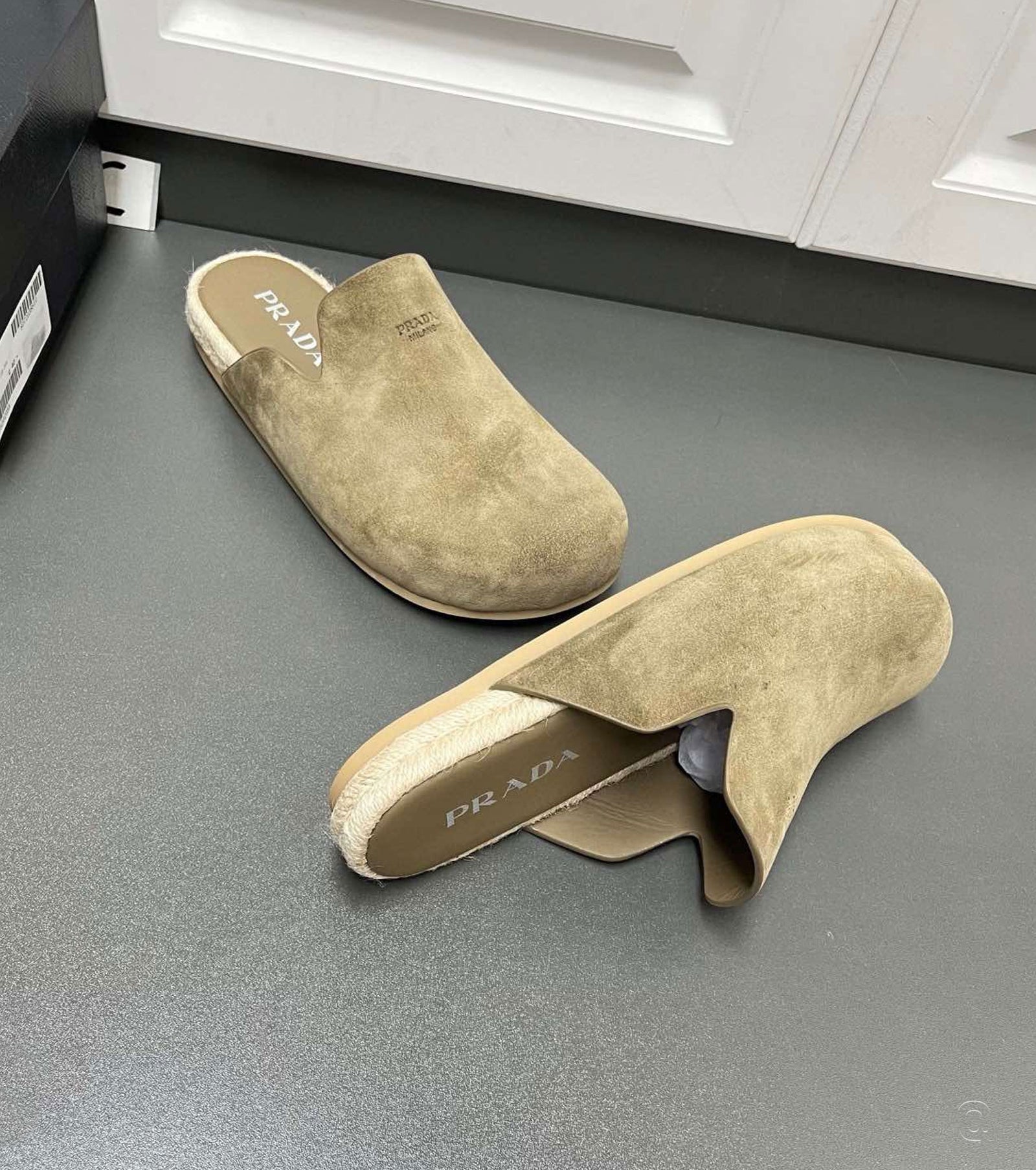 Suede mules