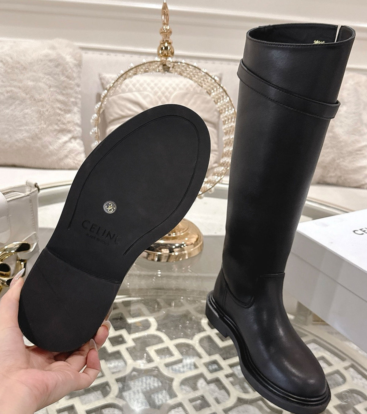 UNIVERSITE IN CALFSKIN