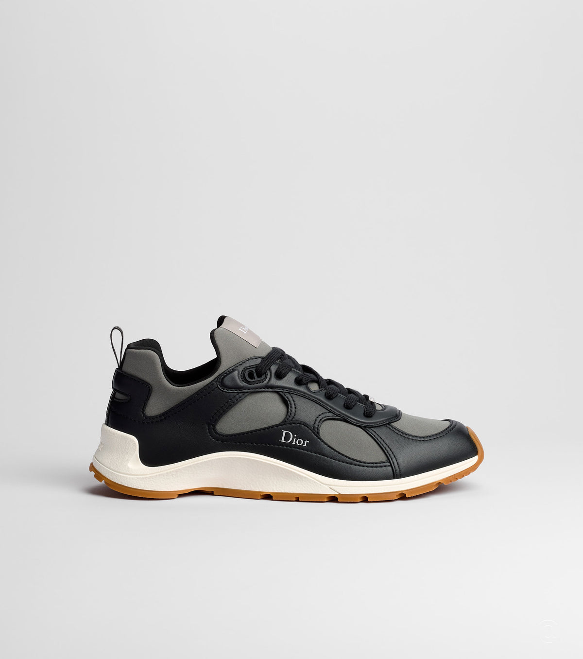 Mile Sneaker
