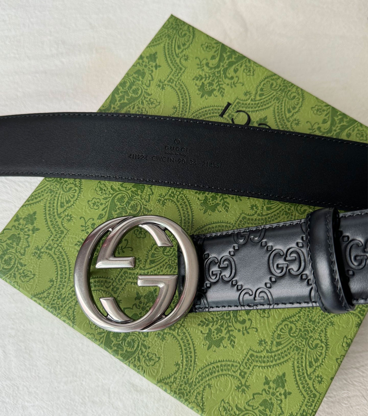 Belt with Interlocking G buckle