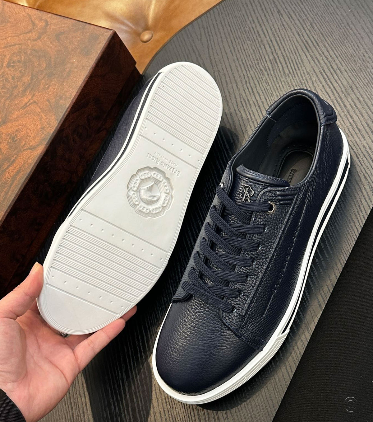 Кожени маратонки