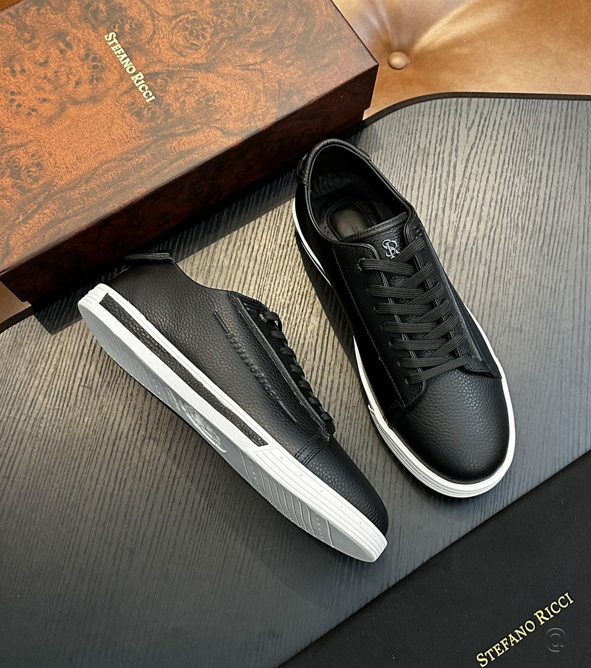 Кожени маратонки