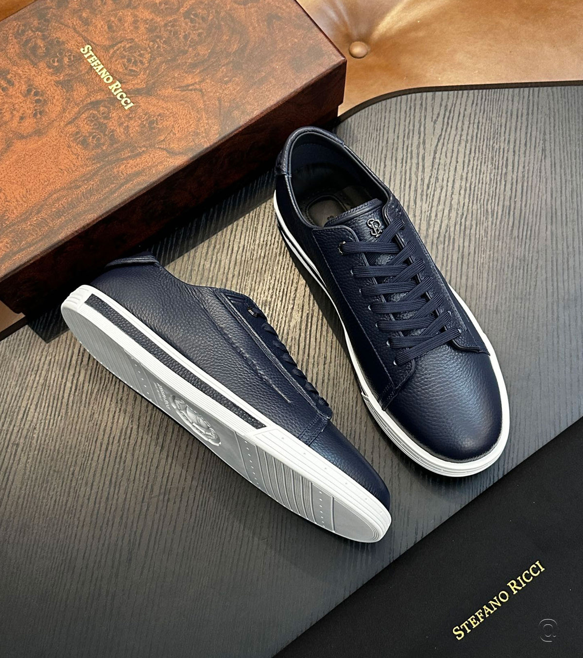 Кожени маратонки