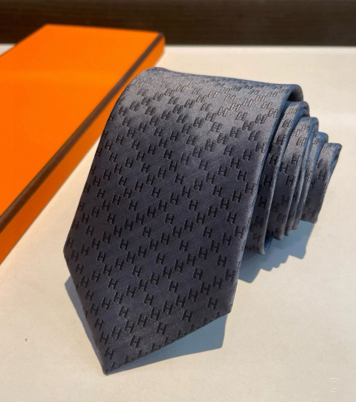 Копринена вратовръзка 