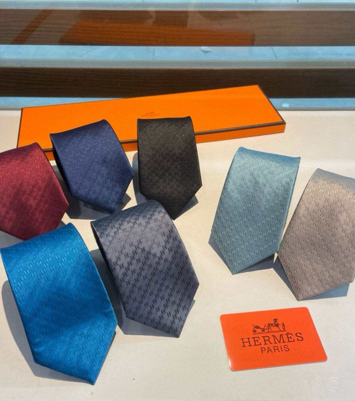 Копринена вратовръзка 