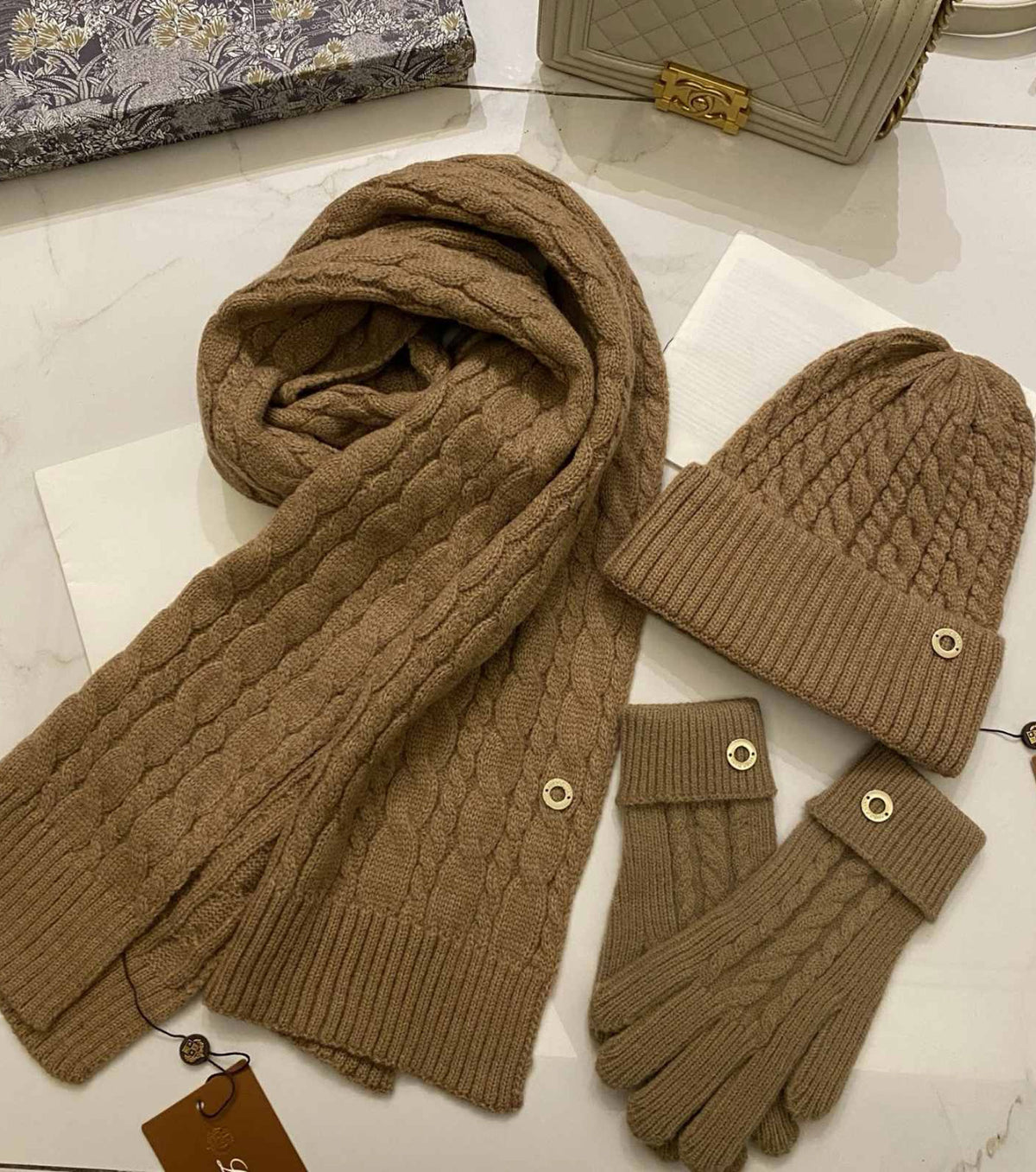 Плетен комплект