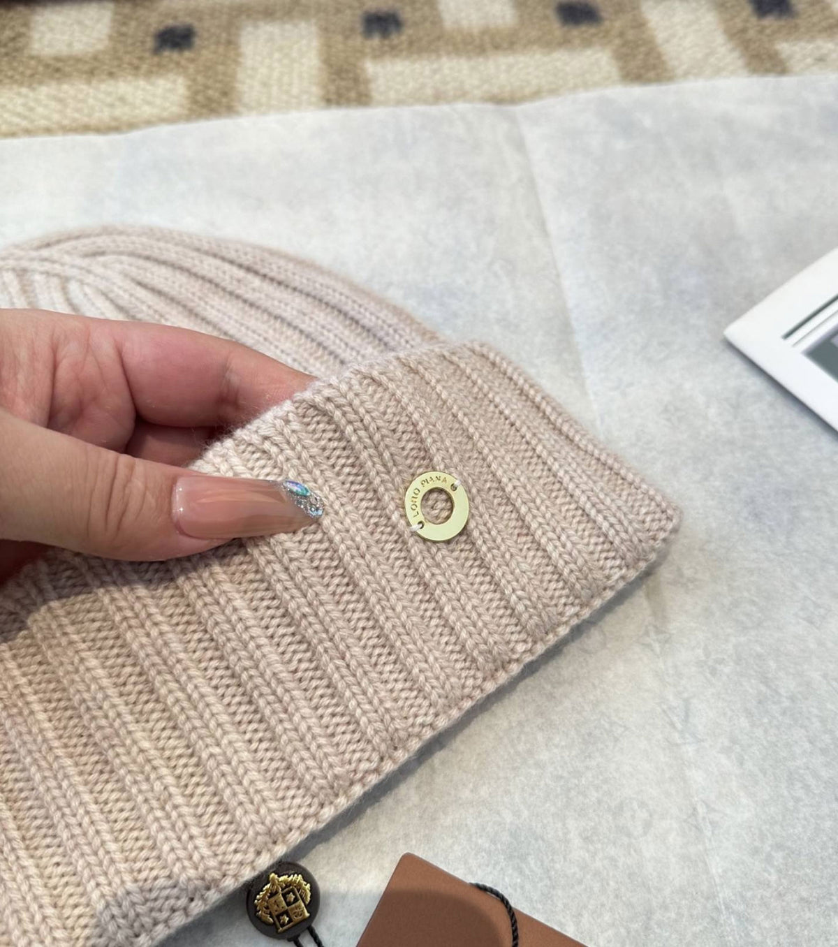 Плетена шапка