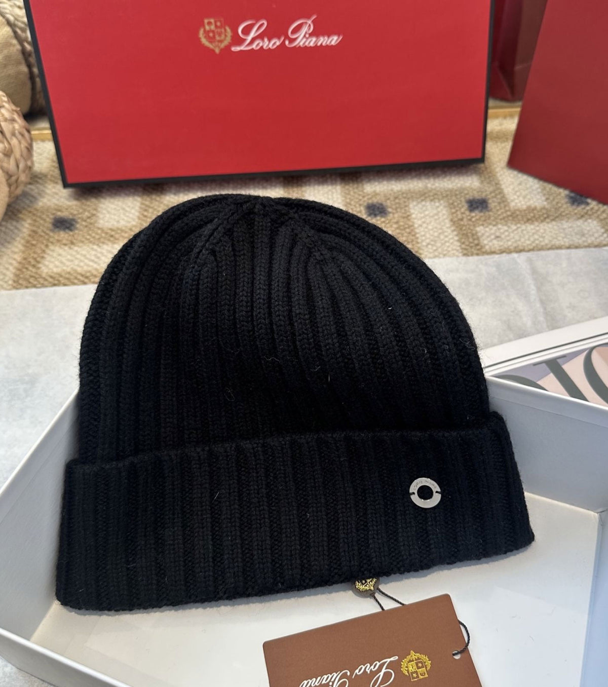 Плетена шапка