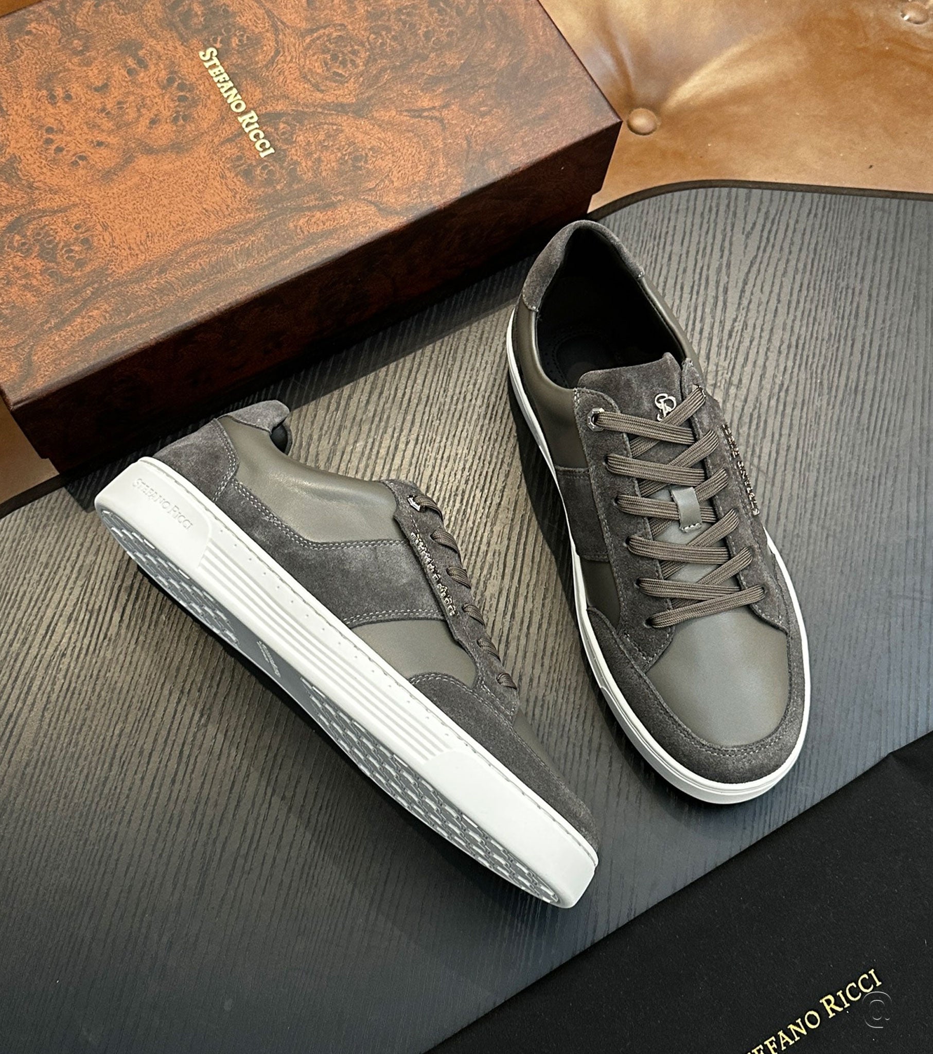 Кожени маратонки