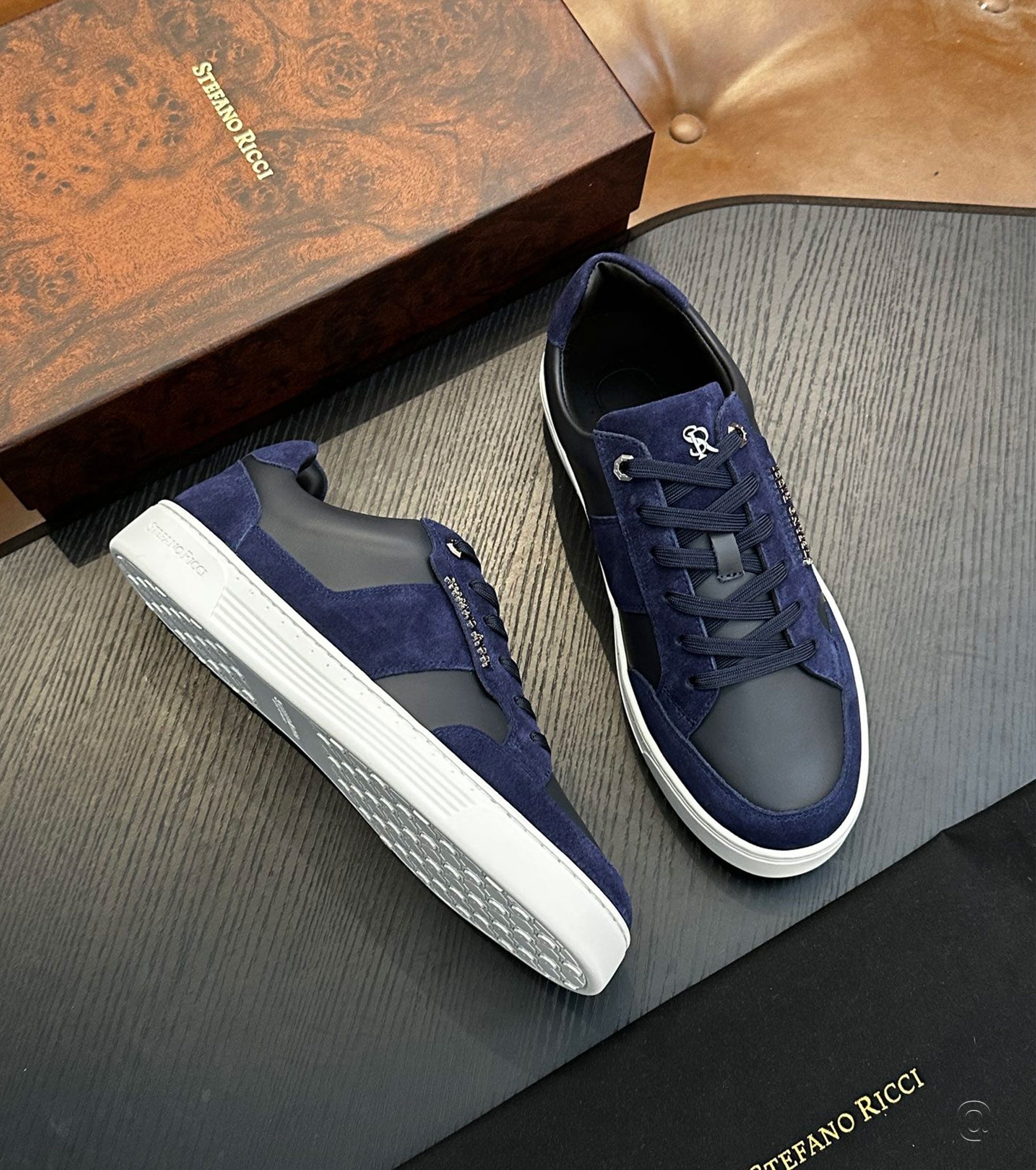 Кожени маратонки