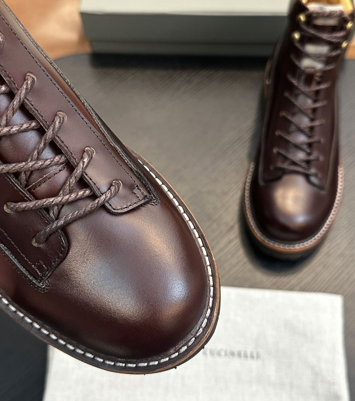 Calfskin urban outdoor boots