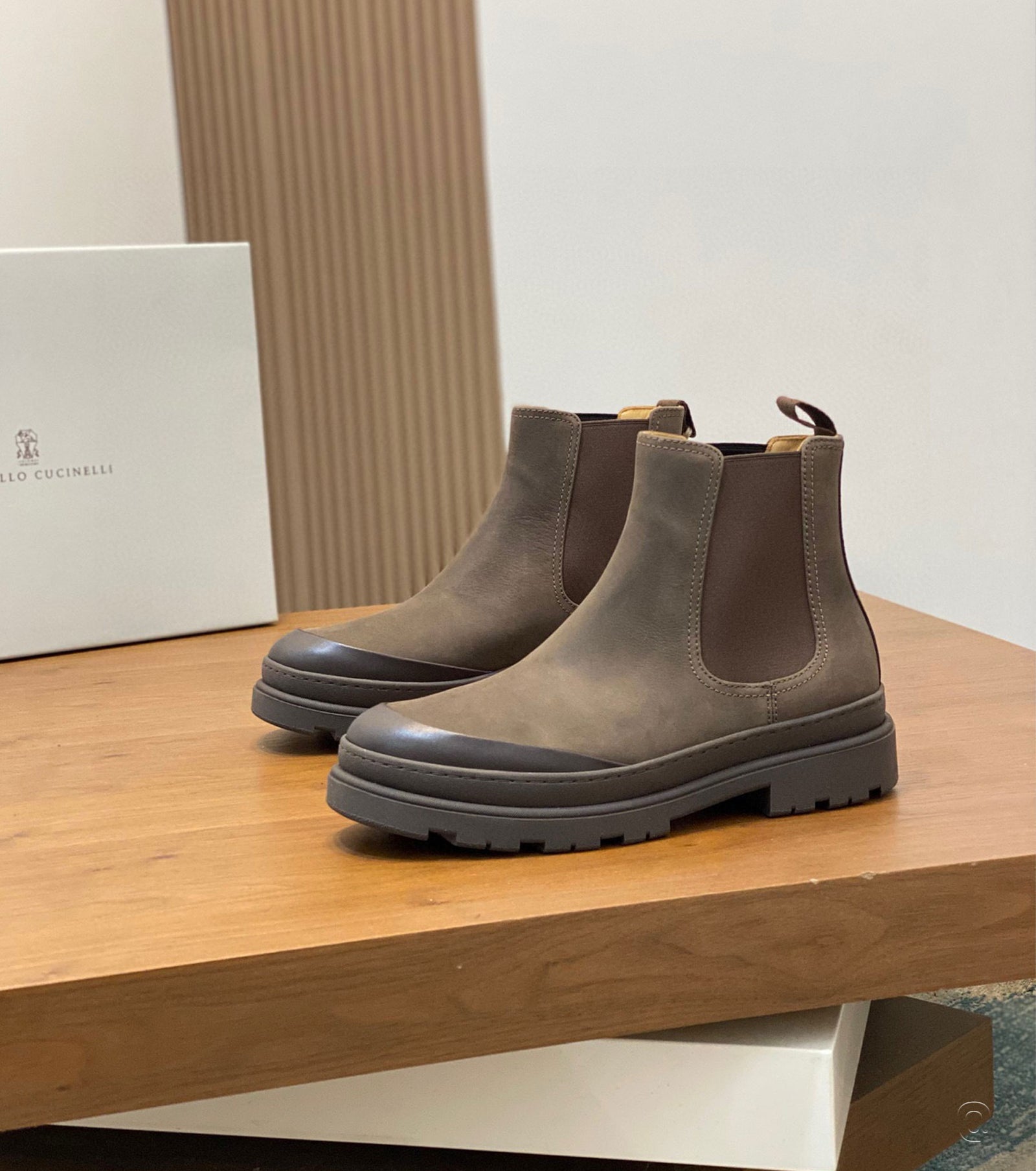 Chelsea Boots