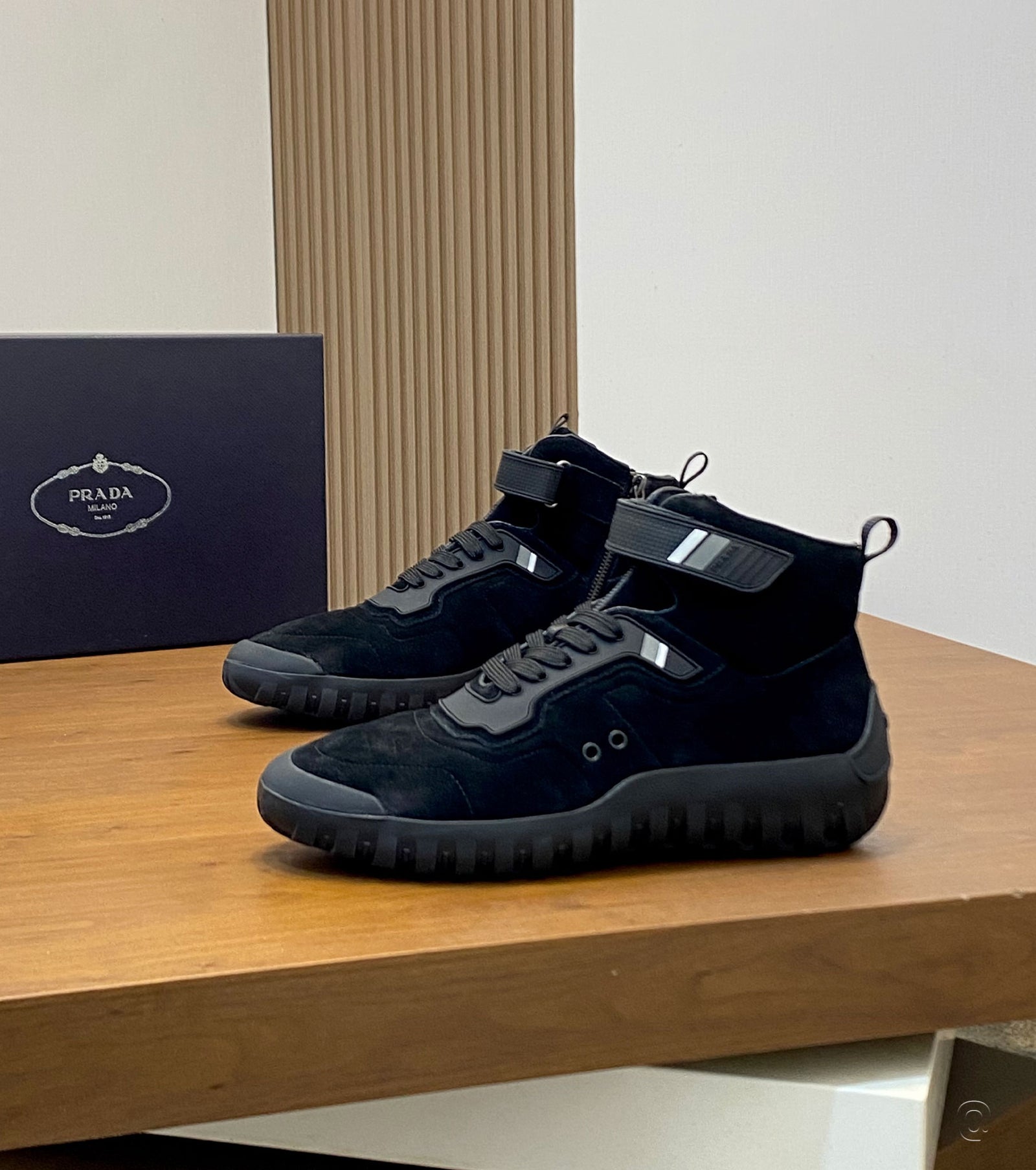 Високи кожени сникърси