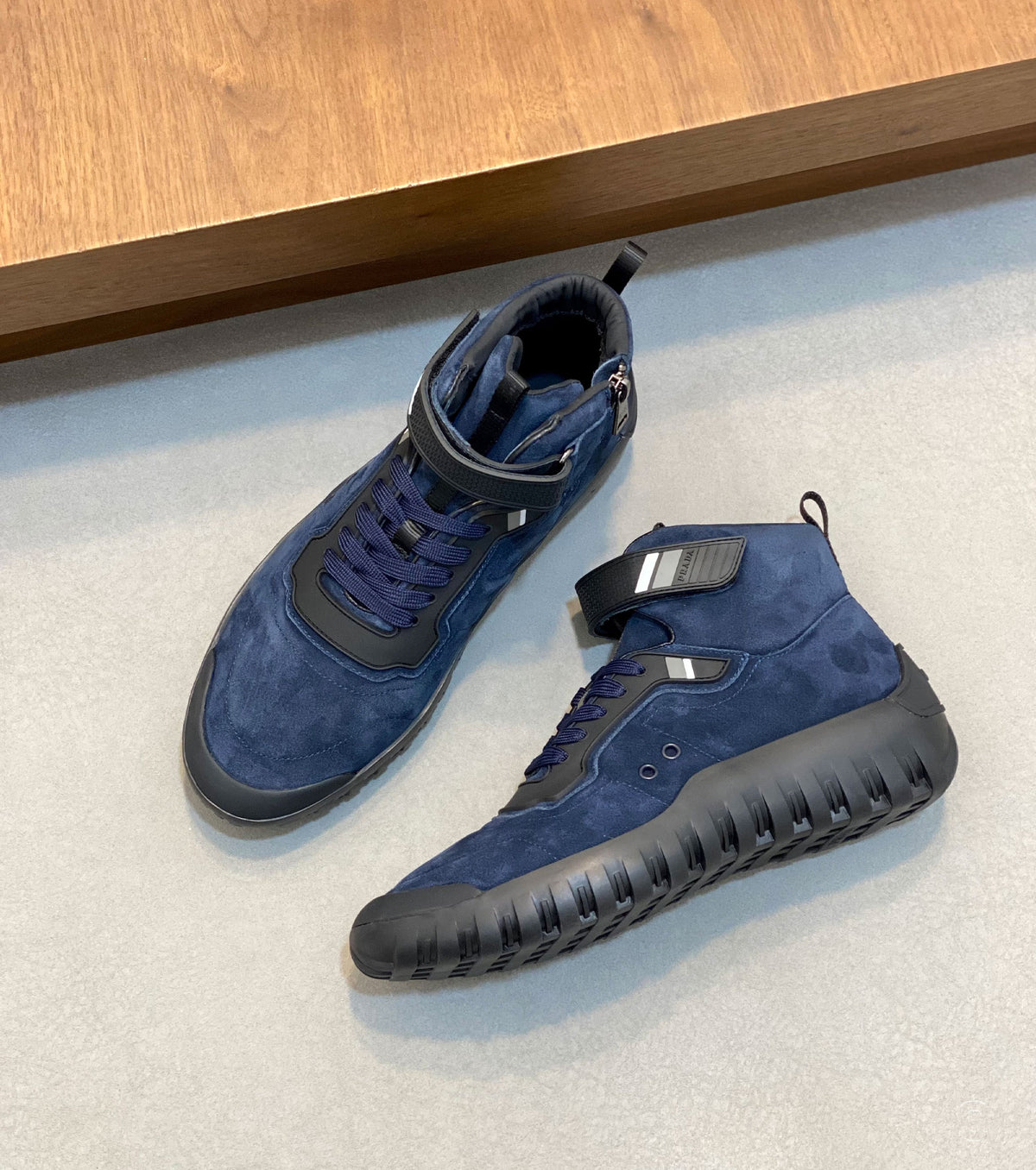 Високи кожени сникърси