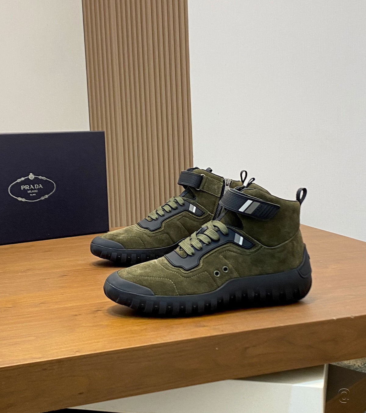 Високи кожени сникърси