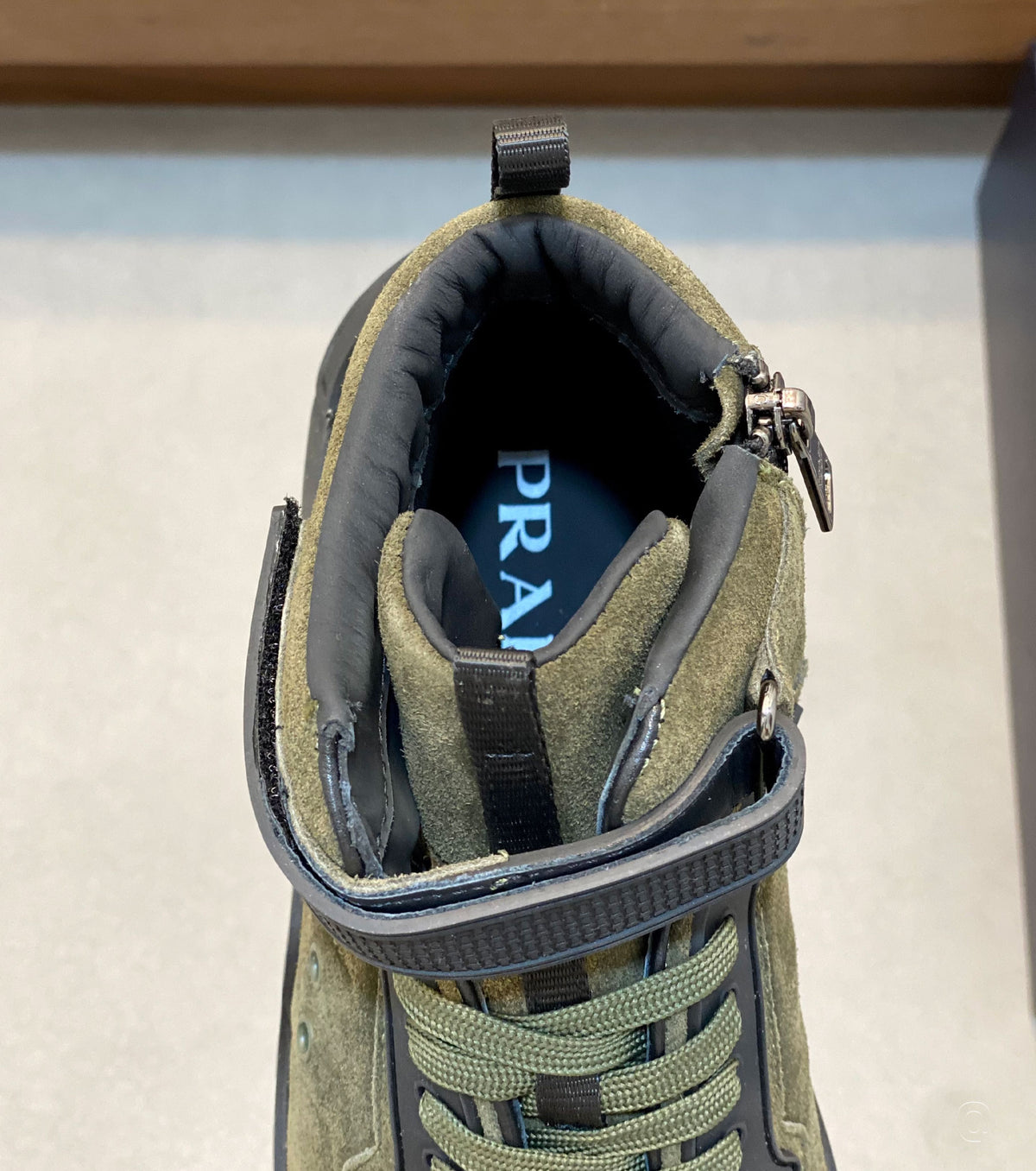 Високи кожени сникърси