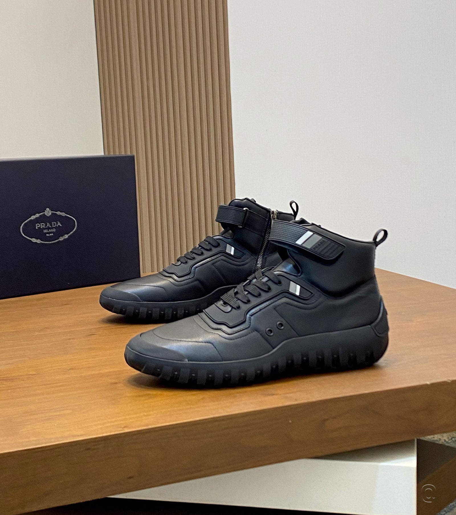 Високи кожени сникърси