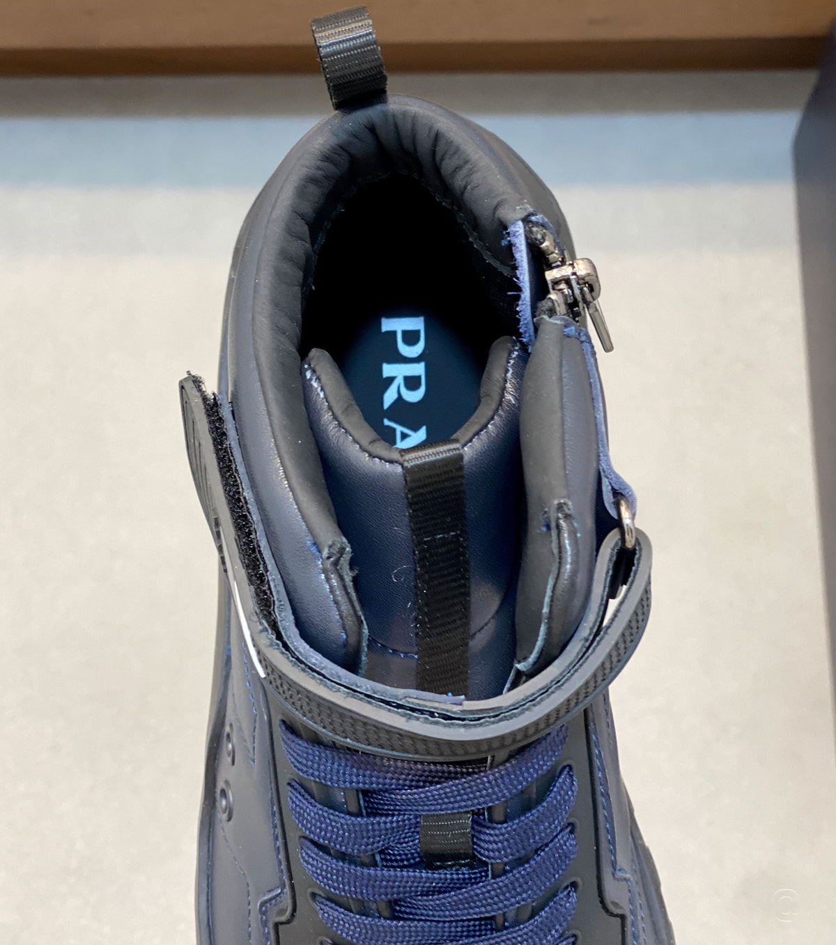 Високи кожени сникърси