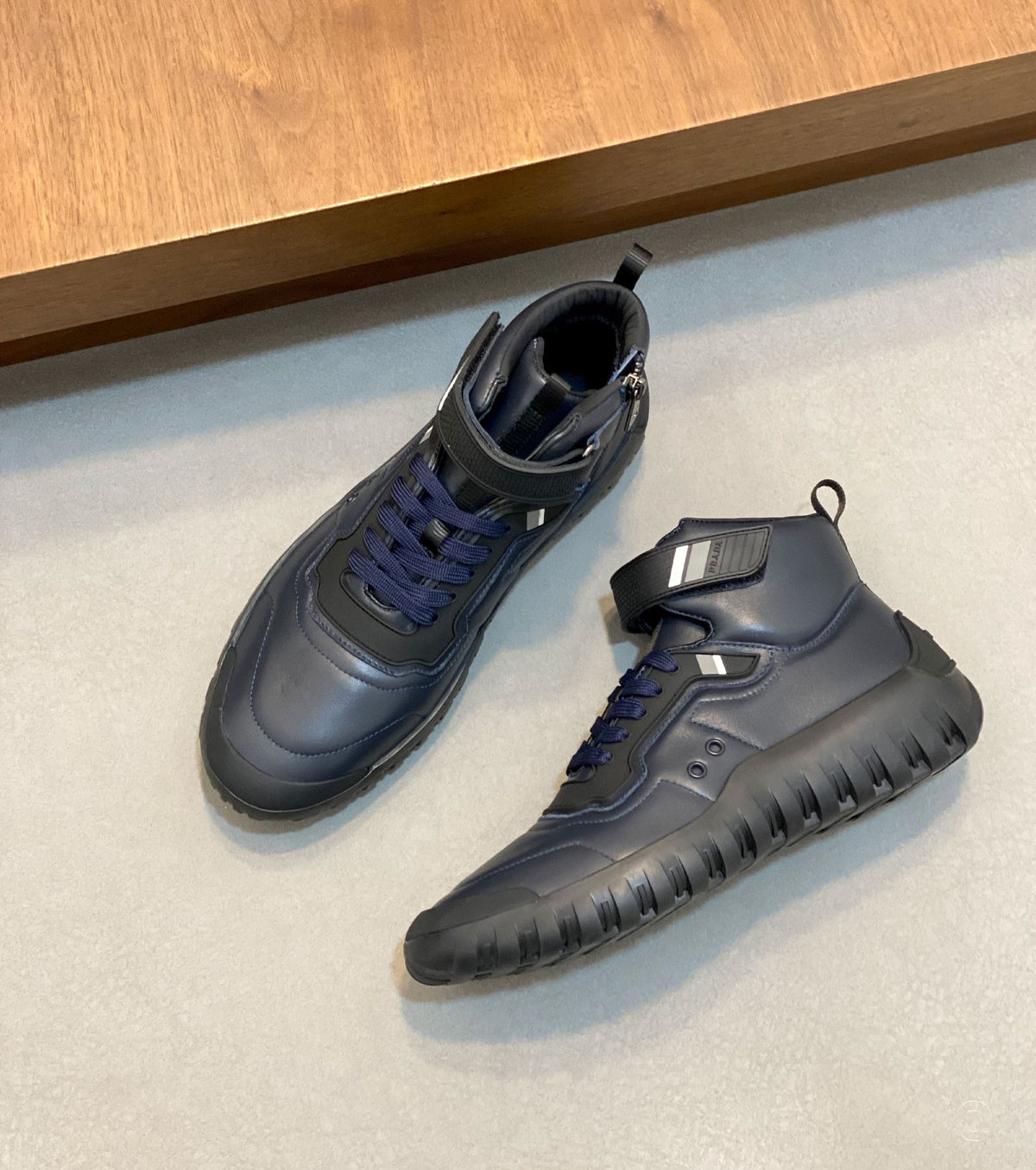 Високи кожени сникърси