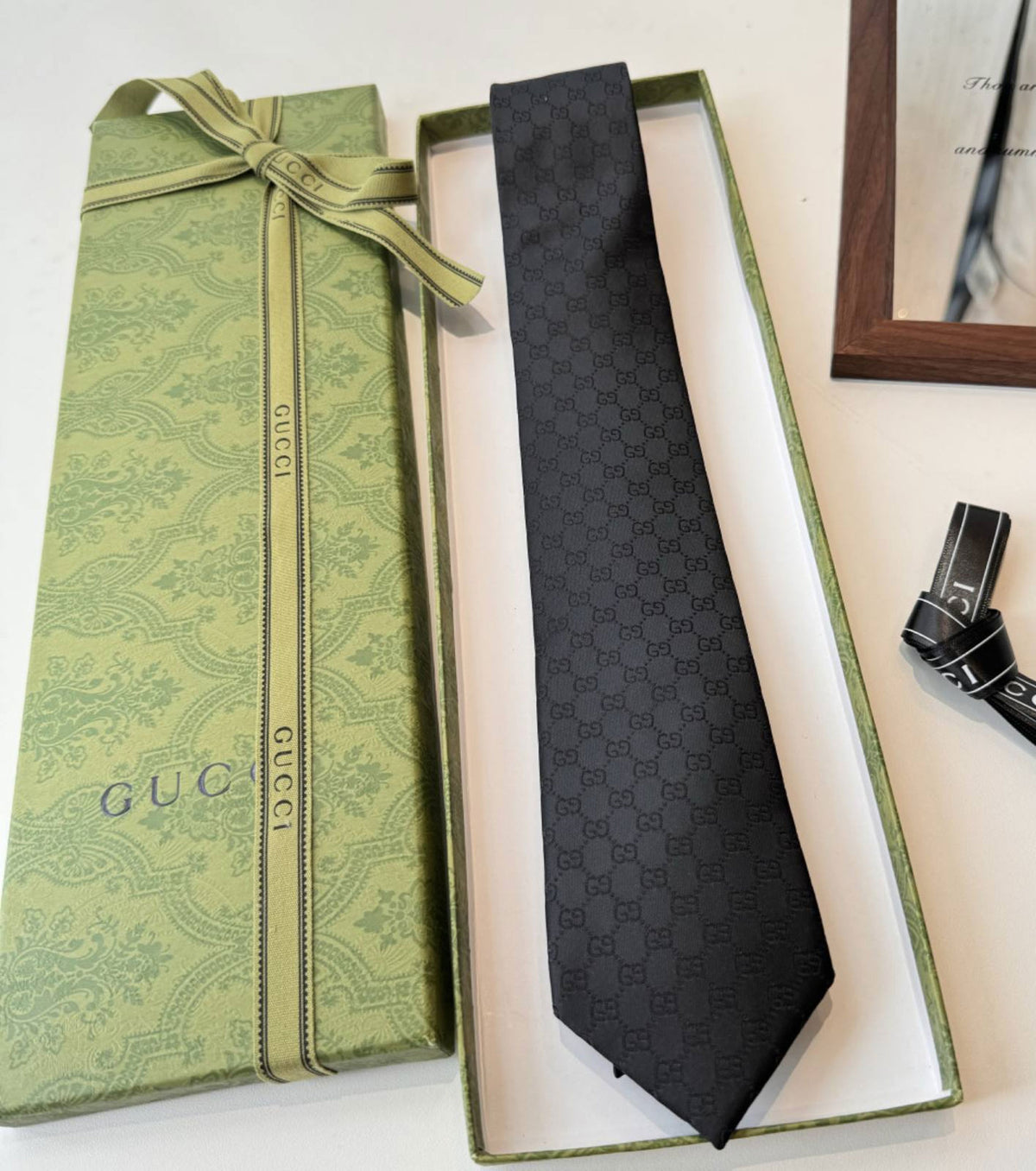 GG копринена жакардова вратовръзка GG