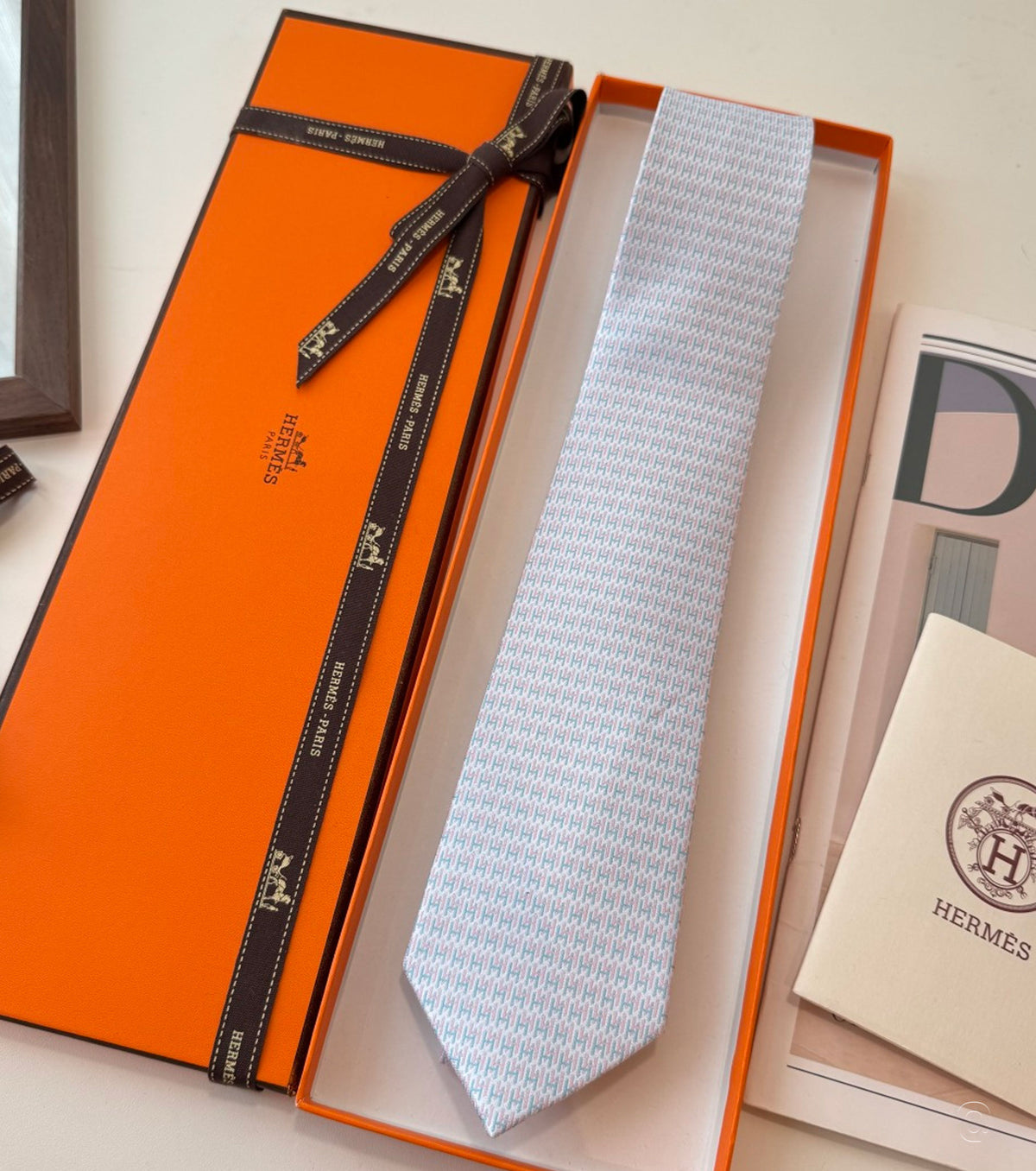 Копринена вратовръзка 