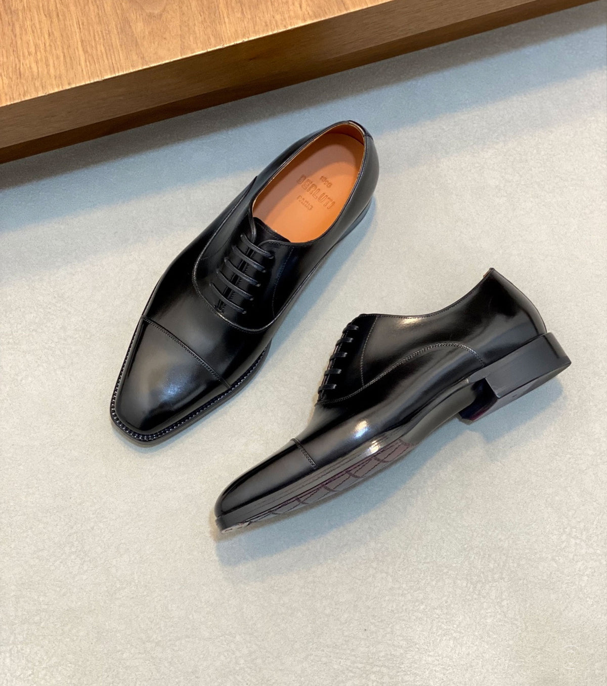 Кожени обувки