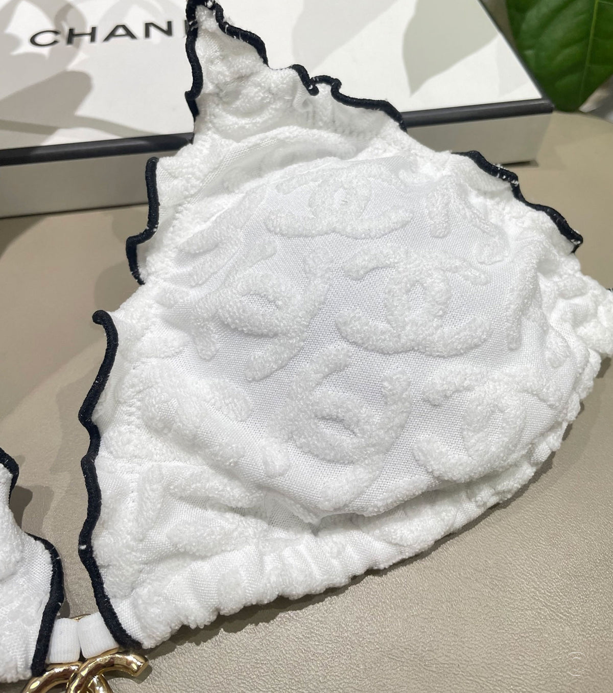 Бански от две части