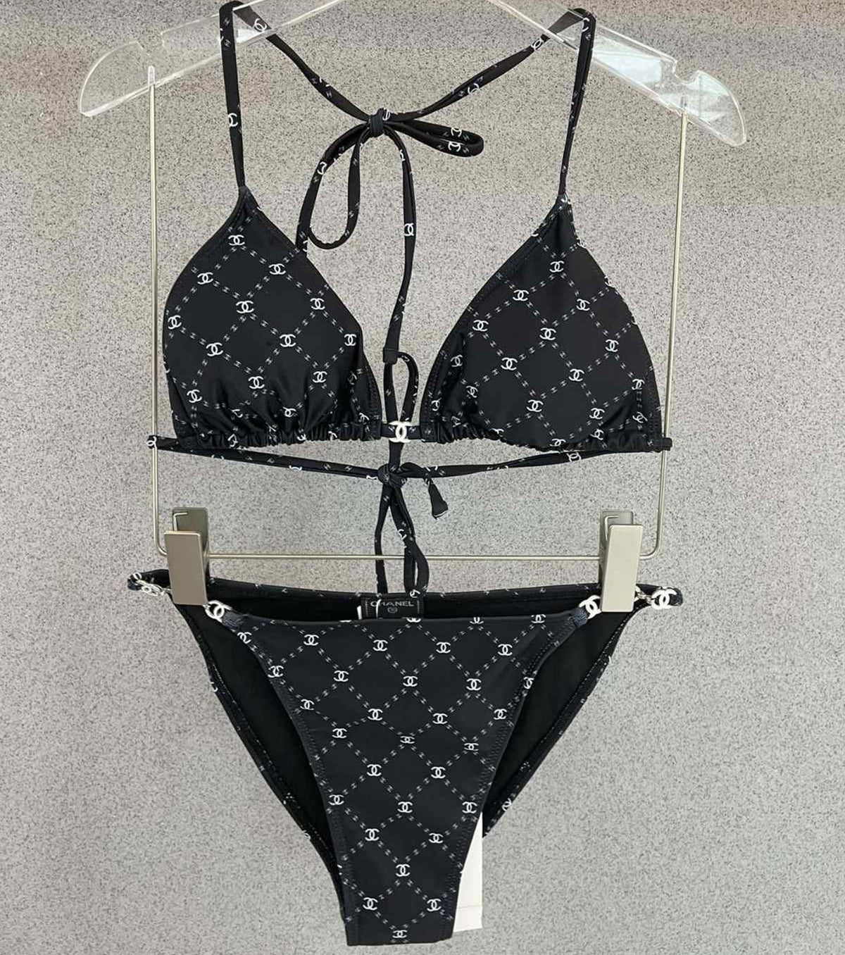 Бански от две части