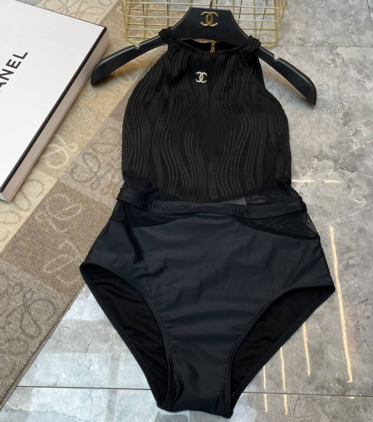 БАНСКИ КОСТЮМ